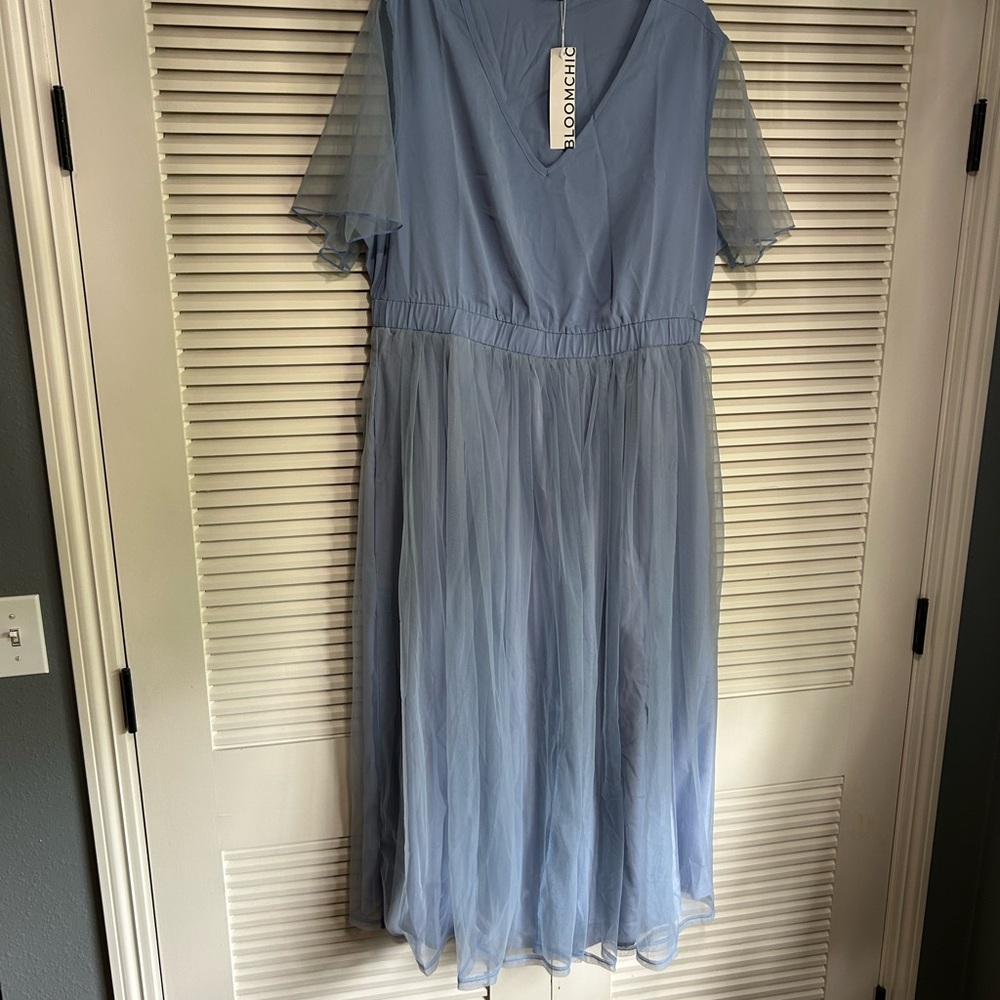 BloomChic Blue chiffon floaty dress for Wedding Guest 18/20 NWT